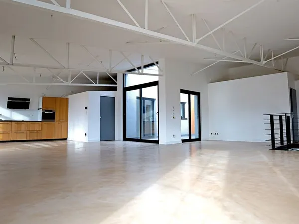 Loft 170m2 avec Garage 120m2 
