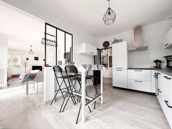 Maison 7 pièces 143 m² 