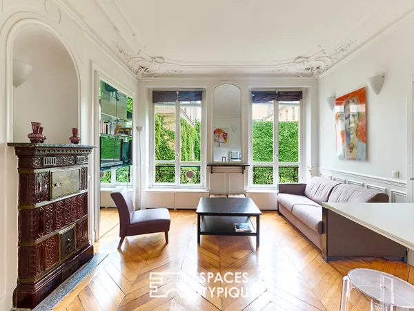 Appartement contemporain sur cour végétalisée 