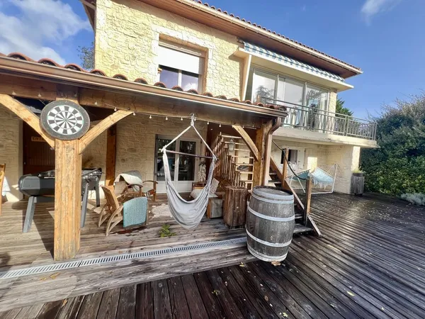 Maison de luxe 6 pièces 187 m² 