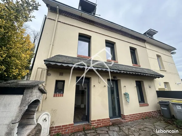 Maison de ville 6 pièces 85 m² 