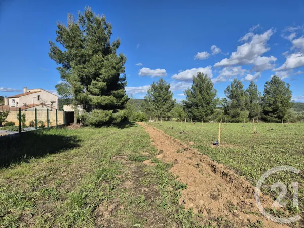 Terrain 2719 m² 