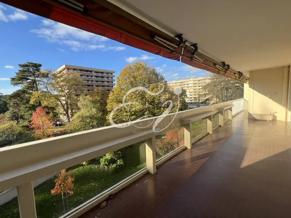 Appartement 7 pièces 162 m² 