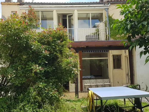 Grande maison familiale 183m3 St Genes Bre Pessac 