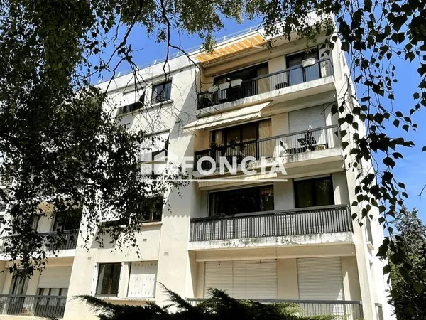 Appartement 6 pièces 130 m² 