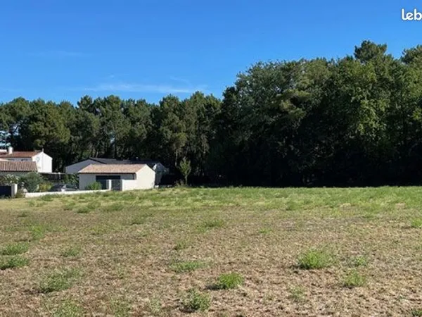 Terrain 401 m² Les Mathes 
