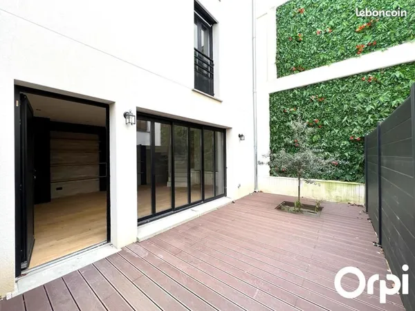 Triplex 4 pièces 99 m² 