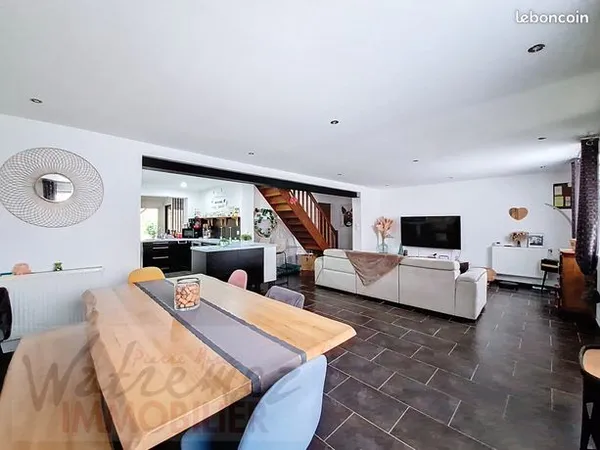 Maison 7 pièces 151 m² 