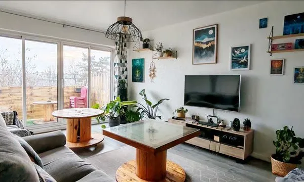 Appartement - 3ème étage - 63 m2 - 3 pièces - Non meublé 