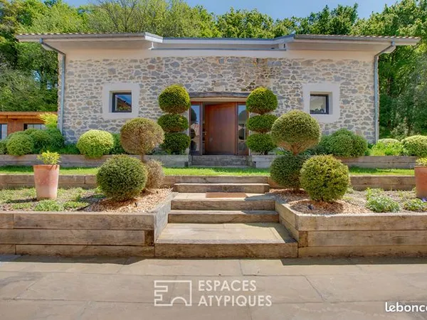 Maison 9 pièces 409 m² 