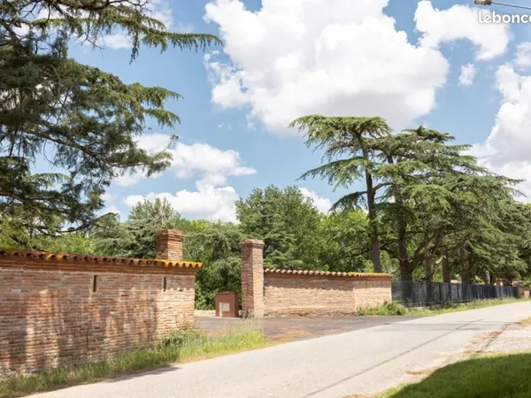 Terrain 648 m² Montaigut Sur Save 