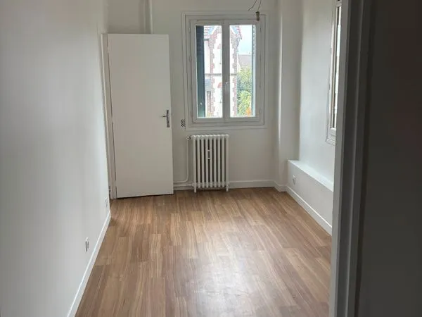 Location T2 Colombes 30 m² 