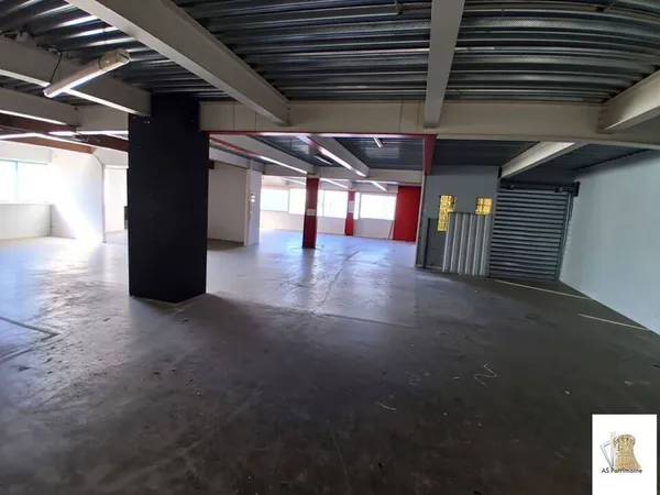 Local commercial 1200 m² 