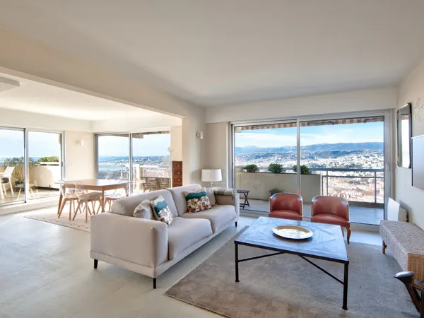 NICE MONT BORON - APPARTEMENT 4 PIECES DE 106M² A VENDRE - RESIDENCE DE STANDING - RÉNOVÉ - 