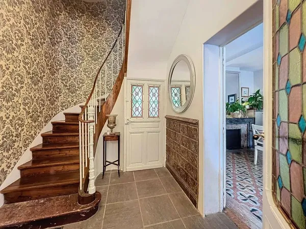 Maison 8 pièces 213 m² 