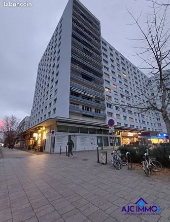 Appartement 4 pièces 97 m² 