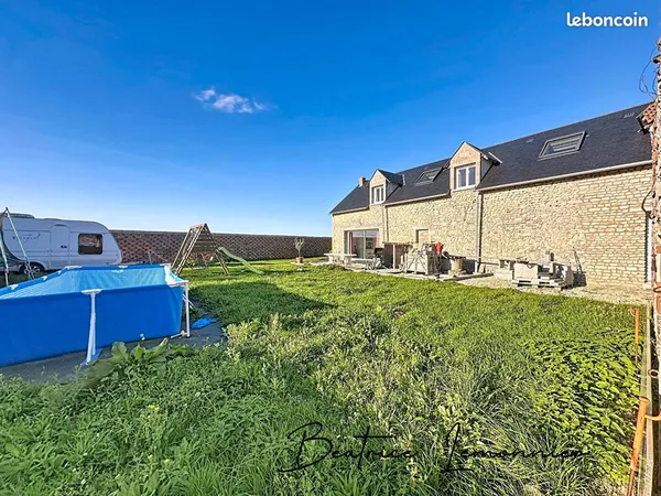 Maison 8 pièces 239 m² 