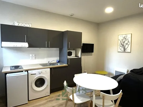 Studio 1 pièce 22 m² 