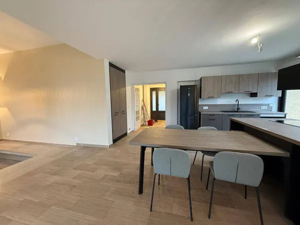Appartement 3 pièces 97 m² 