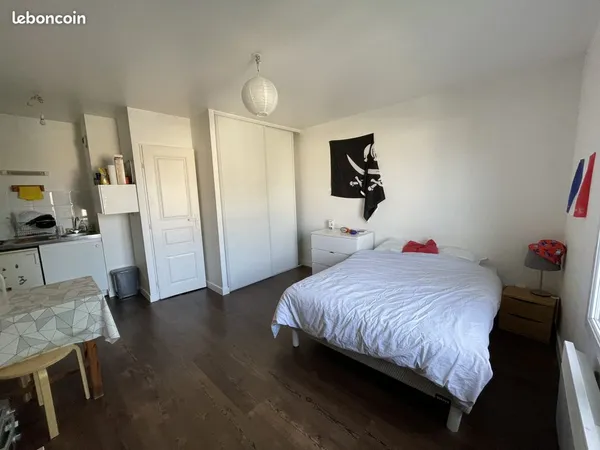 Studio 1 pièce 19 m² 