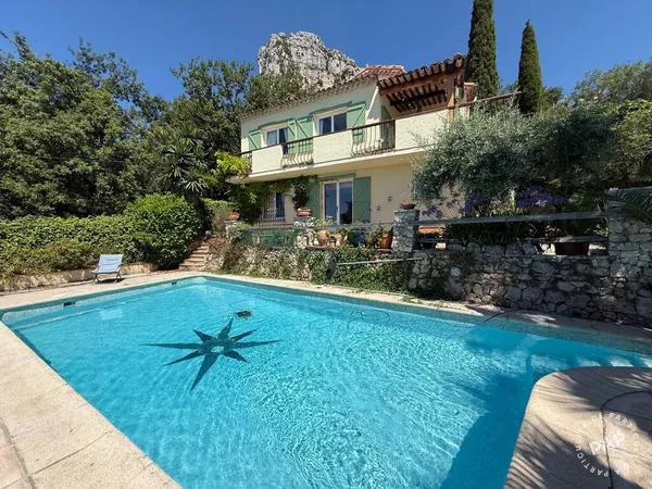 Maison 7 pièces 199 m² 