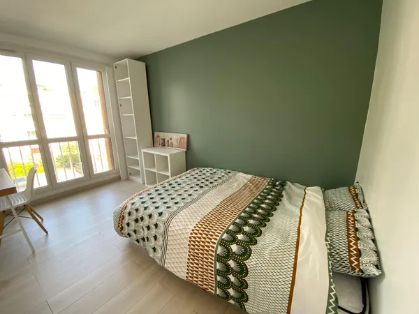 Loue chambre dans appartement en colocation - 11m² 