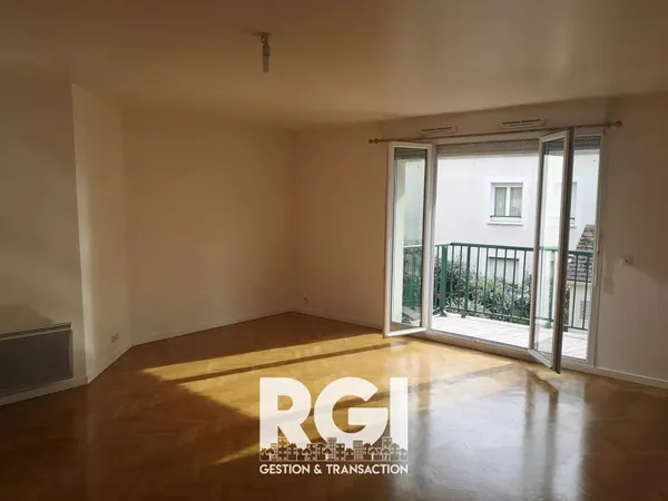 STUDIO - 43.74 m² - 1er étage 