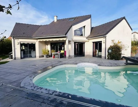 Villa 6 pièces 160 m² 