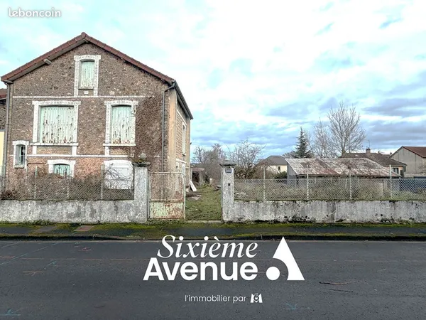 Maison 10 pièces 305 m² 