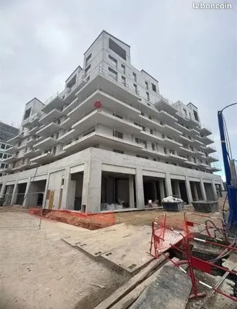 Boutique 297 m² 