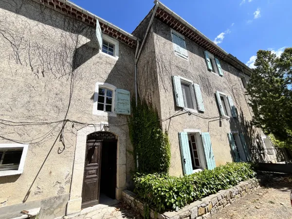Maison 9 pièces 495 m² 