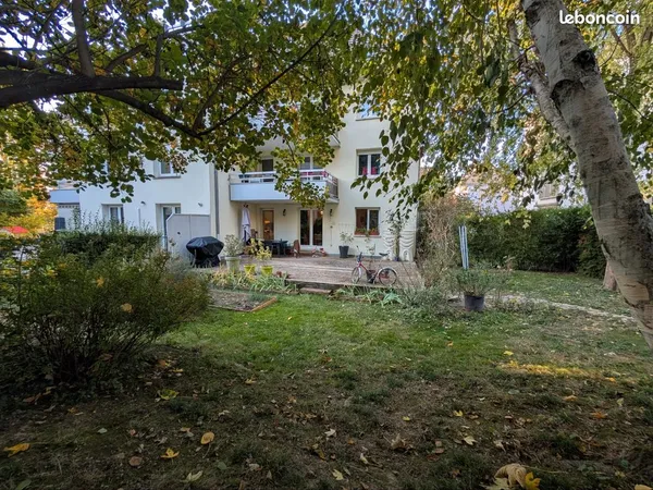 Appartement 4 pièces 93 m² - Rdc avec terrasse, jardin et garage 