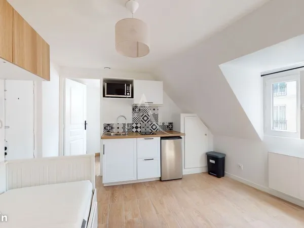 Studio 1 pièce 15 m² 