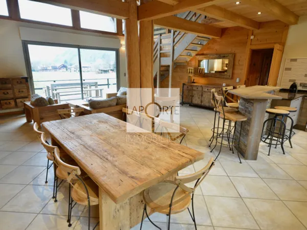 COUP DE CŒUR Superbe chalet de 170 m² habitables à deux pas du 