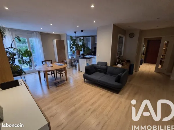 Appartement 4 pièces 81 m² 