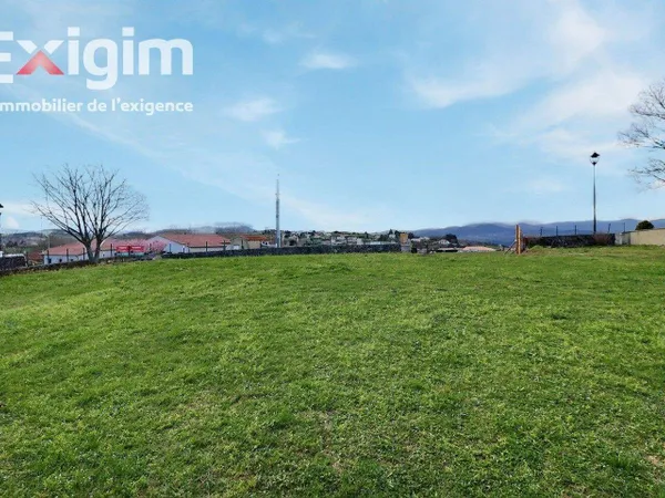 Terrain 813 m² 