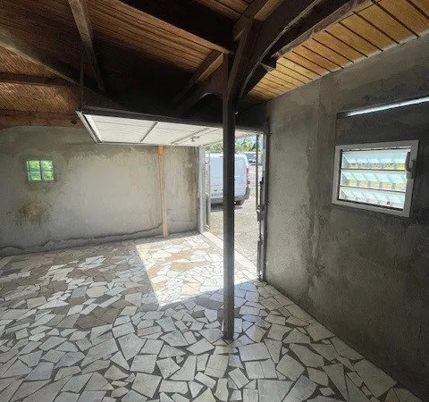 Maison de plain pieds de 33m2 + large terrasse à acheter 15 