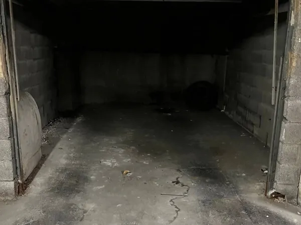 Parking - Garage Vente Aix-en-Provence   59000€