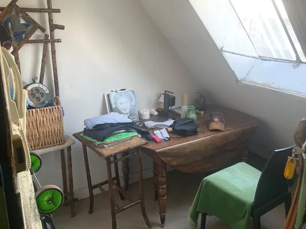 Vends ancienne chambre de bonne 