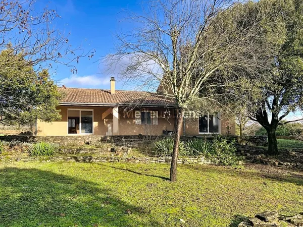 Sud Ardèche - secteur Les Vans / Maison de 191 m² sur terrain de 2 764 m² - Grand garage 