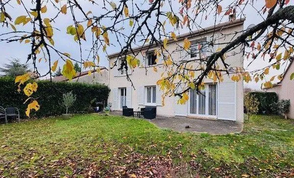 Maison 6 pièces 140 m² 