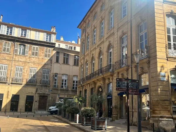 Parking - Garage Location Aix-en-Provence   330€