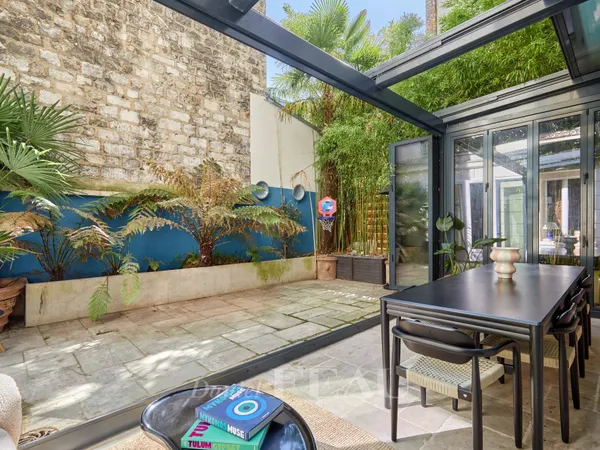 Paris XVIe - Montmorency - Rez-de-jardin familial, 3 chambres. 