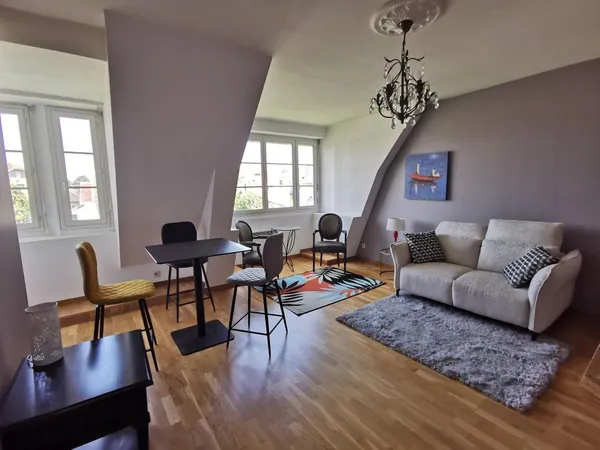 Appartement À Vendre T2 loué et meublé à PAU 