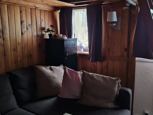 Studio 1 pièce 14 m² 
