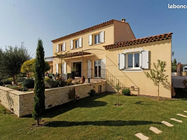 Maison 6 pièces 126 m² 