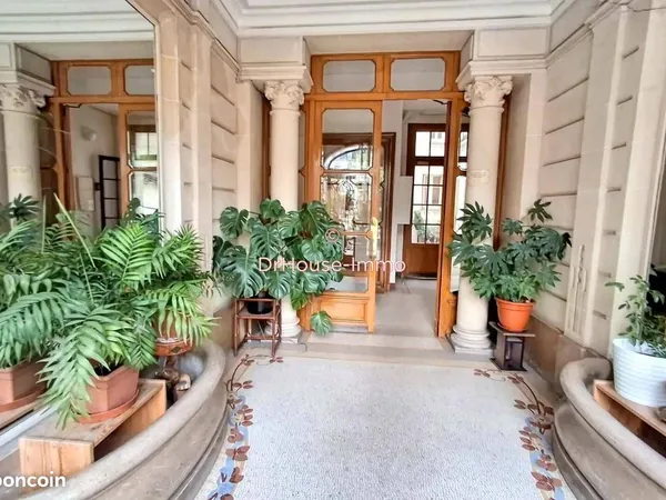 Appartement 3 pièces 197 m² 