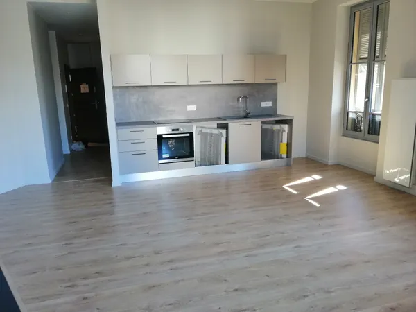Appartement 3 pièces - 65,82 m2 - rue de l'Hôtel des Postes 