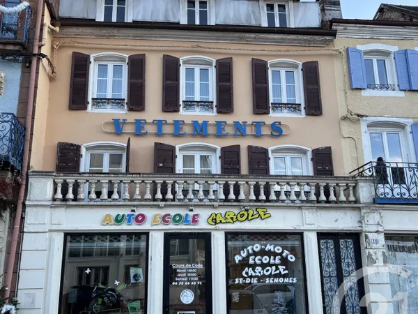 Maison 12 pièces 244 m² 