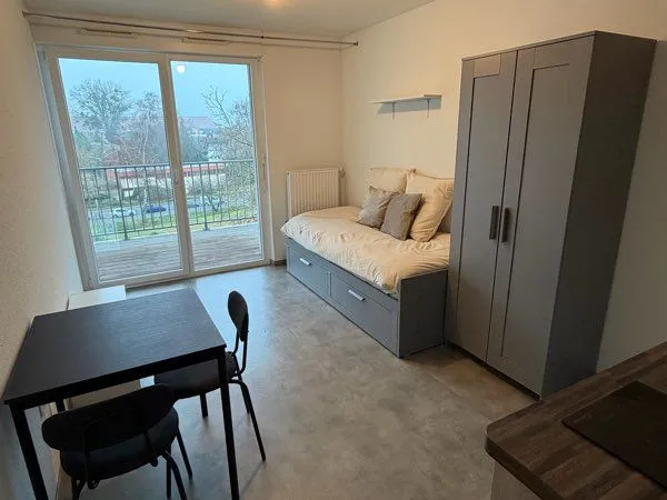 Studio meublé avec balcon Strasbourg-Neudorf 